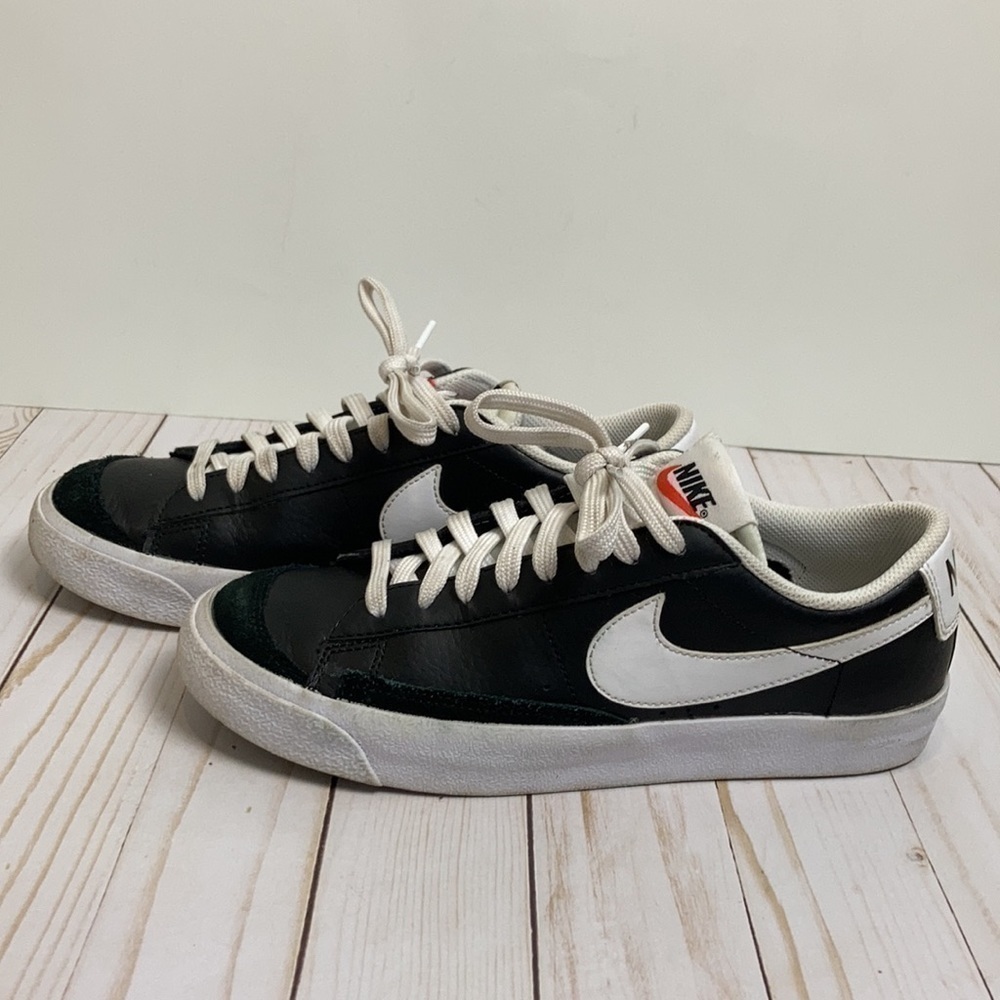Nike Blazer Low '77 Suede Black/White-White Youth 6.5 streetwear Gym sportswear - Picture 3 of 14